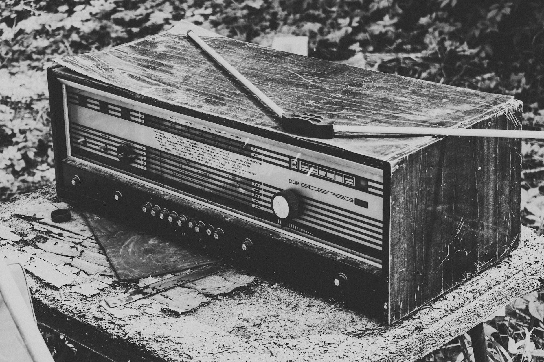 Theremin — Electronic